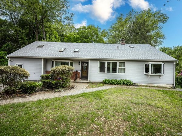 929 Fox Meadow Road, Yorktown Heights, NY 10598