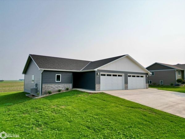 1399 E 11th St., Carroll, IA 51401