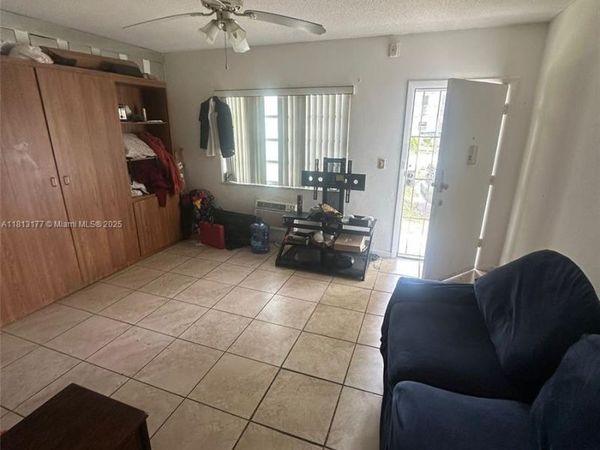 100 NW 204th St, Unit 3, Miami Gardens, FL 33169
