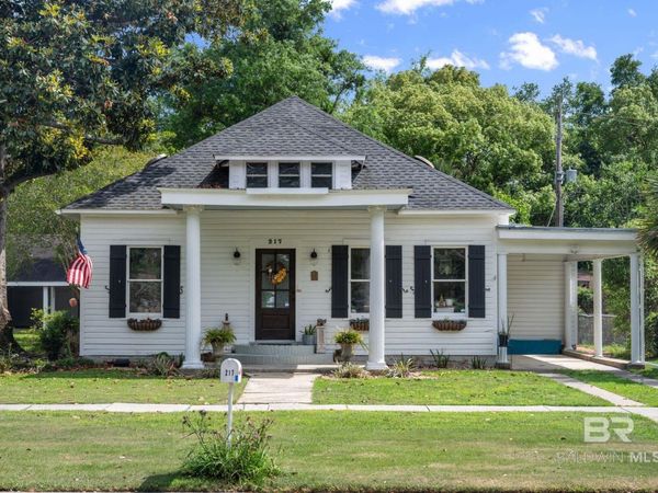 217 W Jessamine Avenue, Foley, AL 36535
