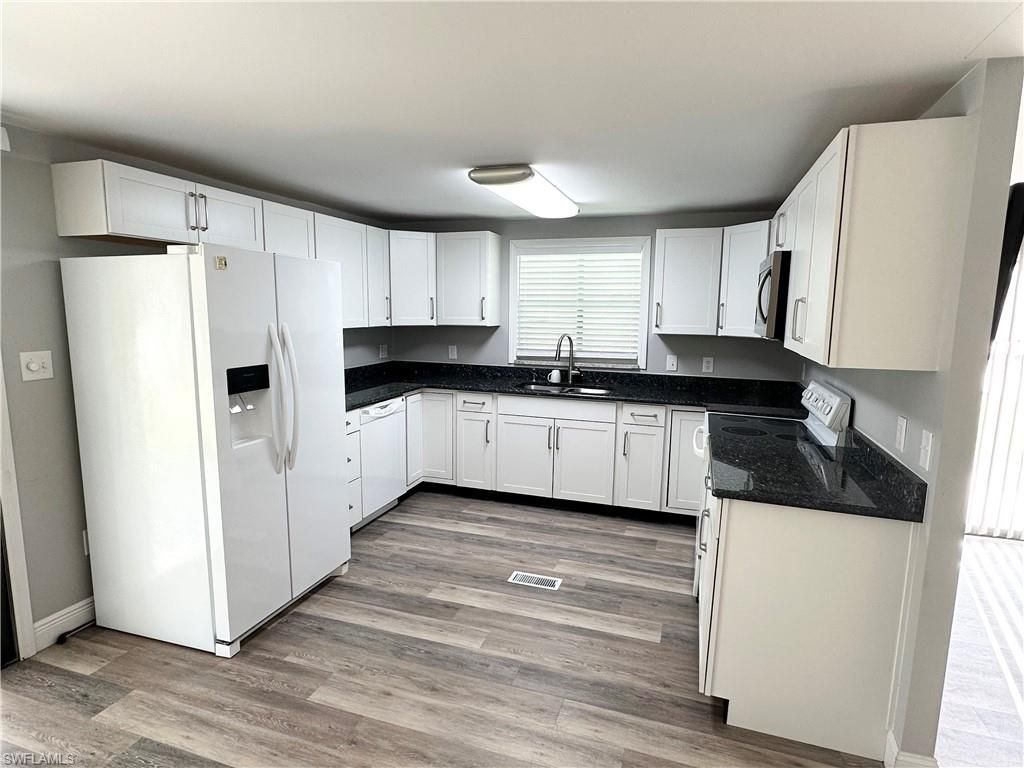 16091 Siesta Dr, Fort Myers, FL 33908 Photo