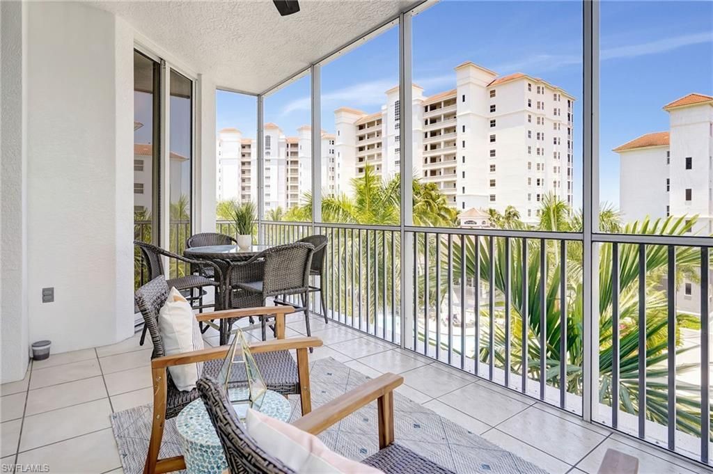 470 Launch Cir, Unit V-405, Naples, FL 34108 Photo