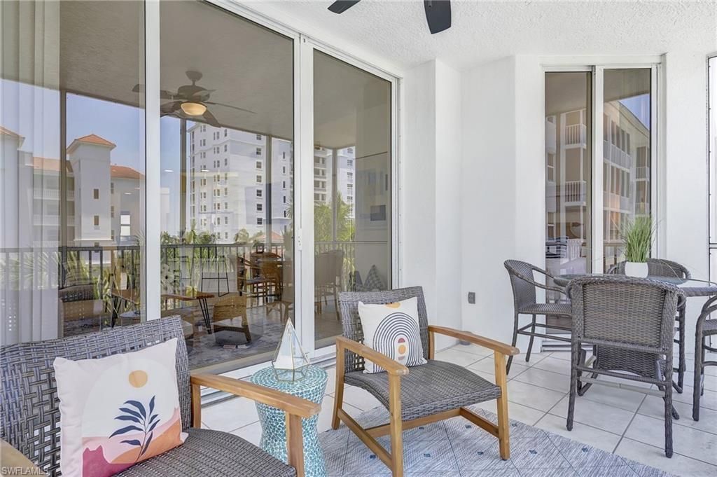 470 Launch Cir, Unit V-405, Naples, FL 34108 Photo