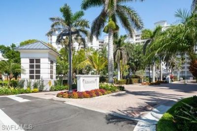 470 Launch Cir, Unit V-405, Naples, FL 34108 Photo