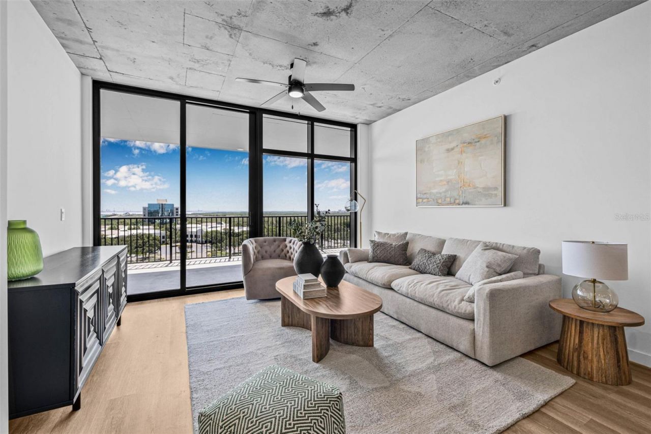 221 Main Street N, Unit 1217, Saint Petersburg, FL 33716 Photo