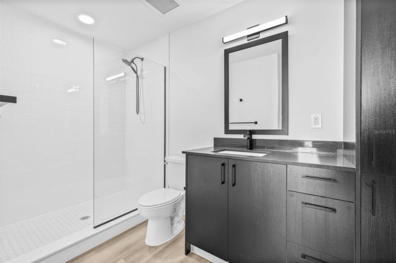 221 Main Street N, Unit 1217, Saint Petersburg, FL 33716 Photo