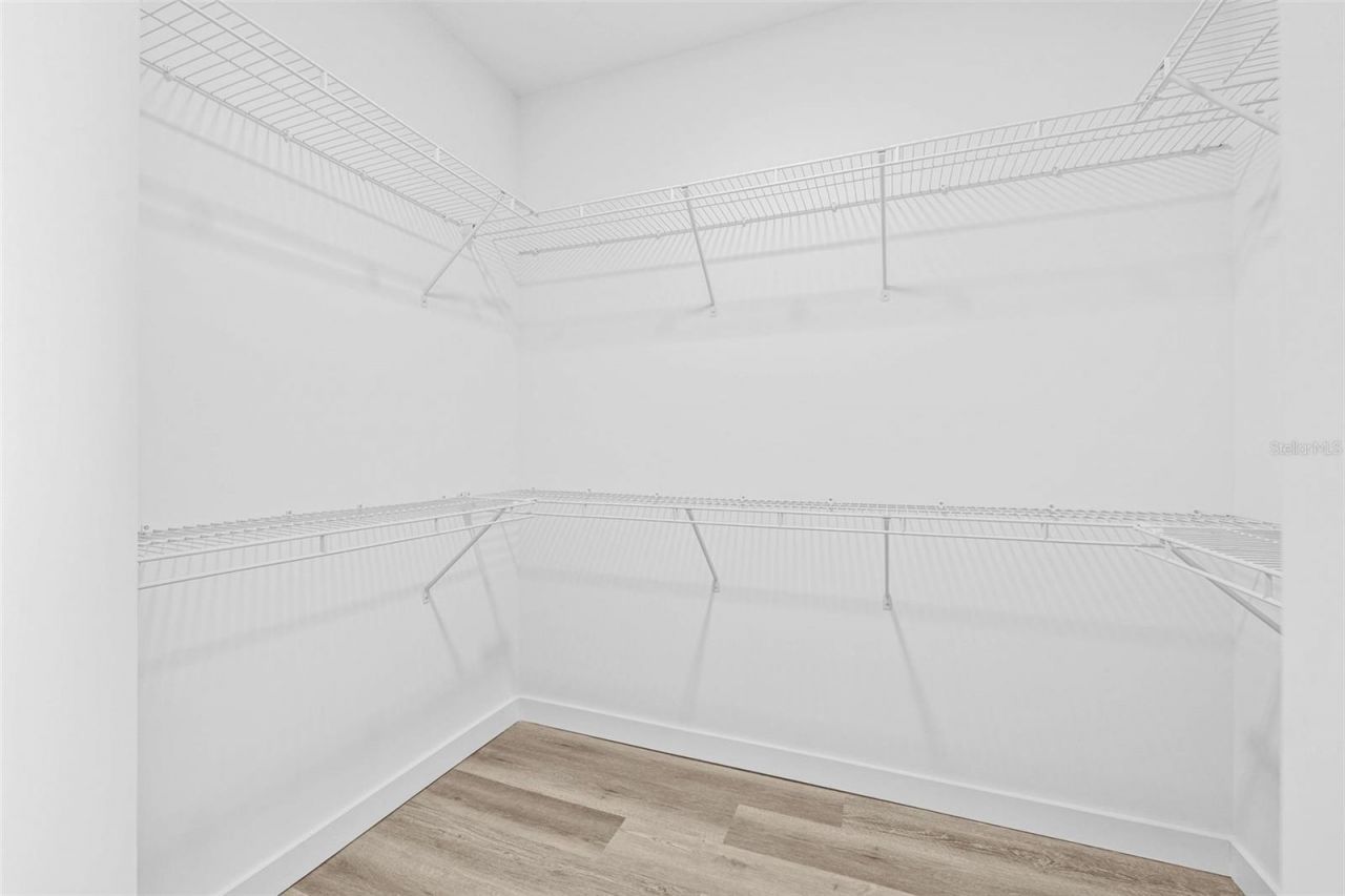 221 Main Street N, Unit 1217, Saint Petersburg, FL 33716 Photo