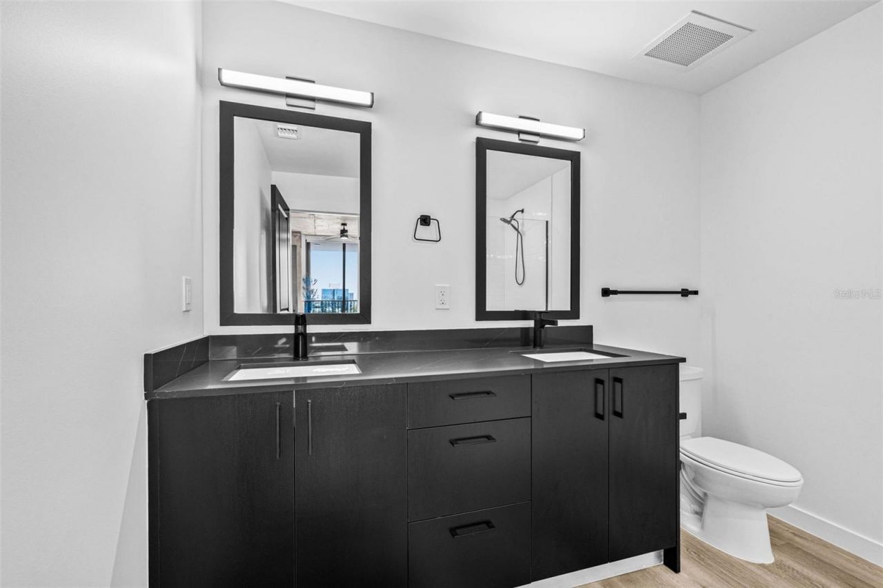 221 Main Street N, Unit 1217, Saint Petersburg, FL 33716 Photo