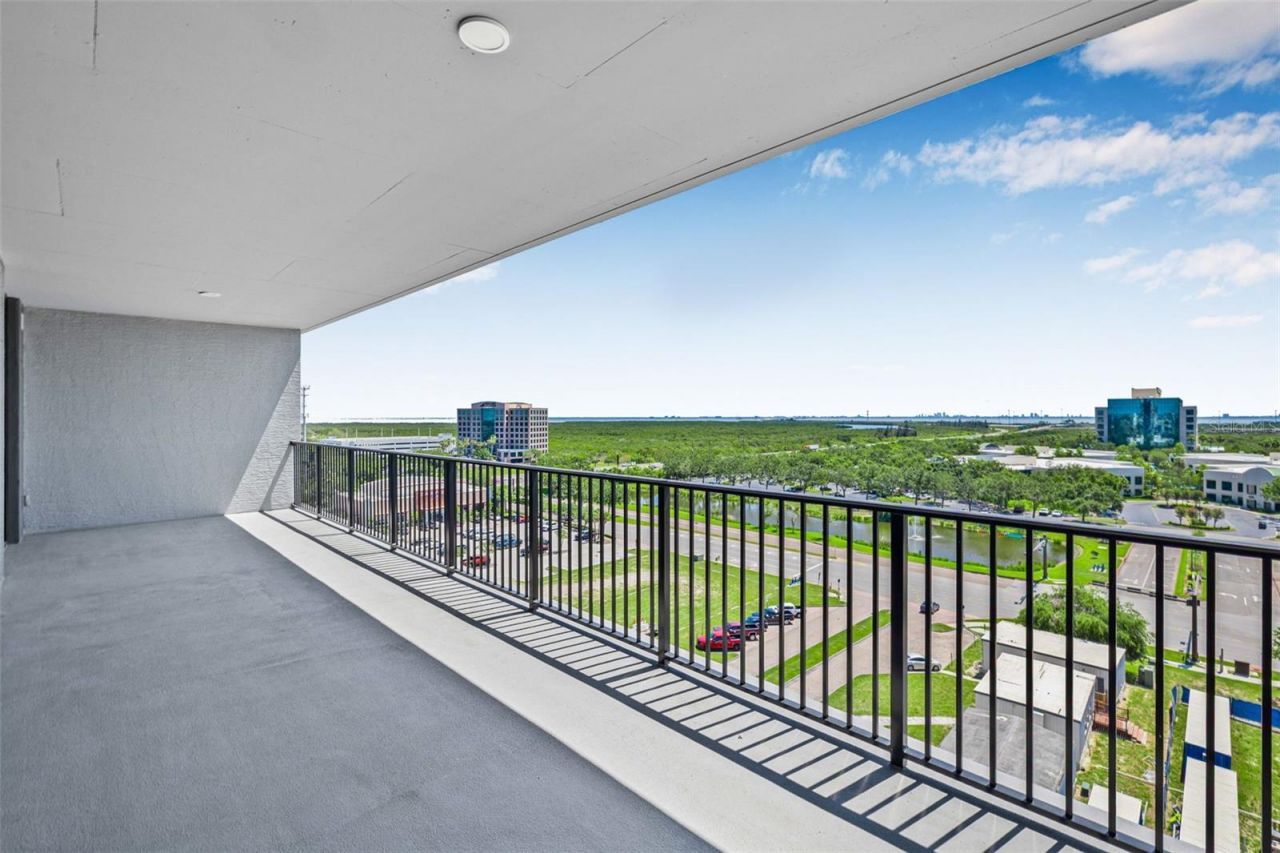 221 Main Street N, Unit 1217, Saint Petersburg, FL 33716 Photo