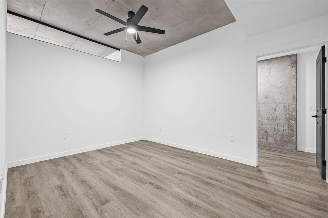 221 Main Street N, Unit 1109, Saint Petersburg, FL 33716 Photo