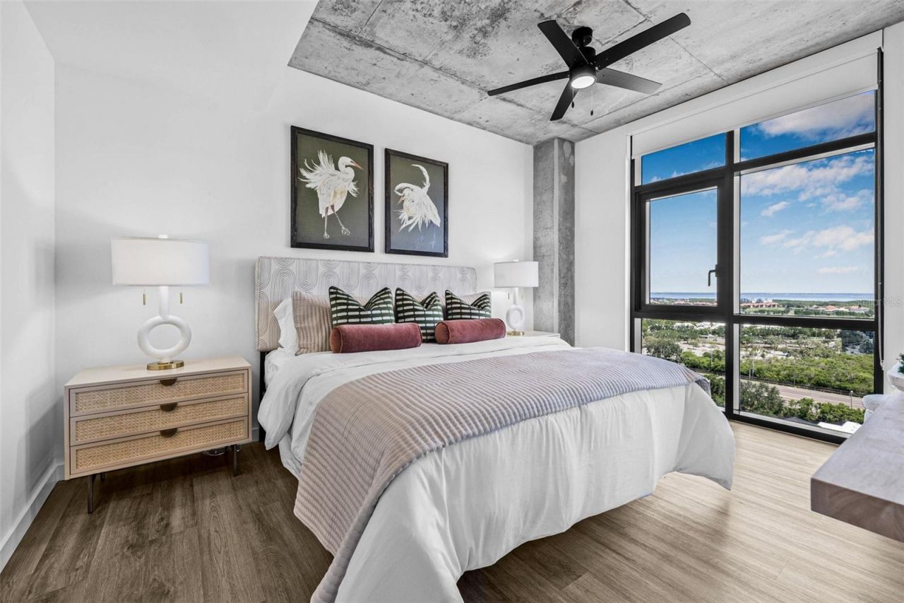 221 Main Street N, Unit 1518, Saint Petersburg, FL 33716 Photo