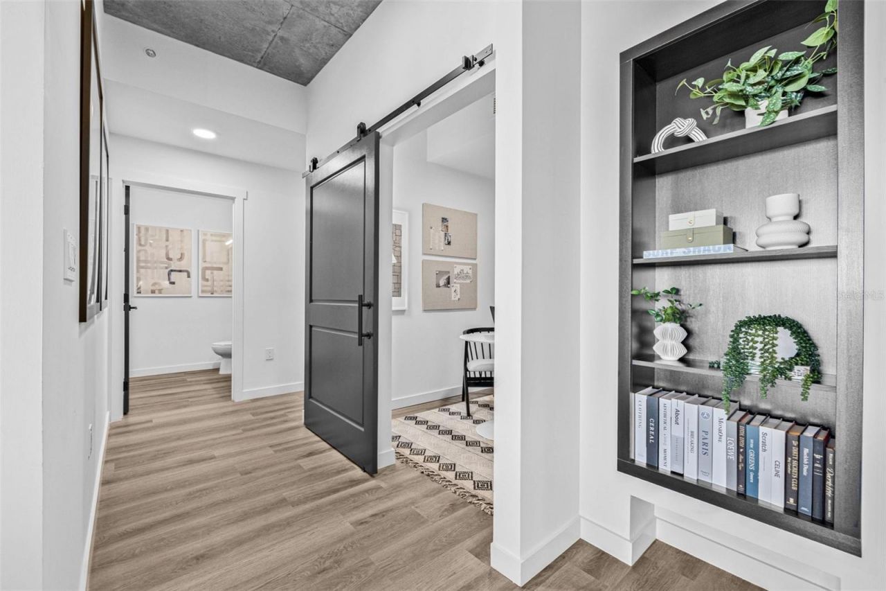 221 Main Street N, Unit 1518, Saint Petersburg, FL 33716 Photo