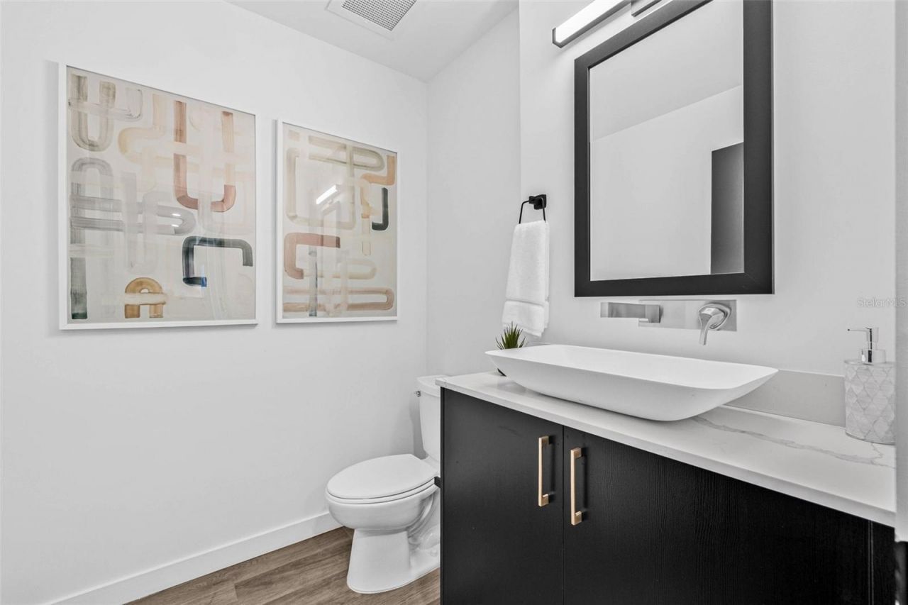 221 Main Street N, Unit 1518, Saint Petersburg, FL 33716 Photo