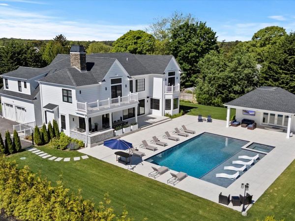 58 Country Club Drive, Southampton, NY 11968