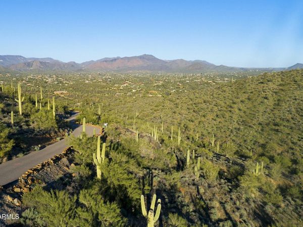 39334 N OLD STAGE Road, Unit -, Cave Creek, AZ 85331