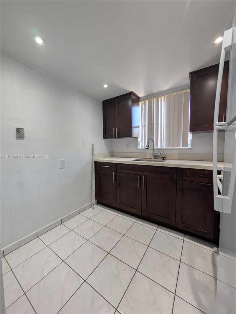 19080 NE 3rd Ct, Unit 311, Miami, FL 33179 Photo