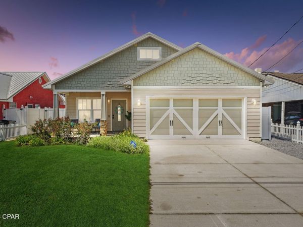 7011 Sunset Avenue, Panama City, FL 32408