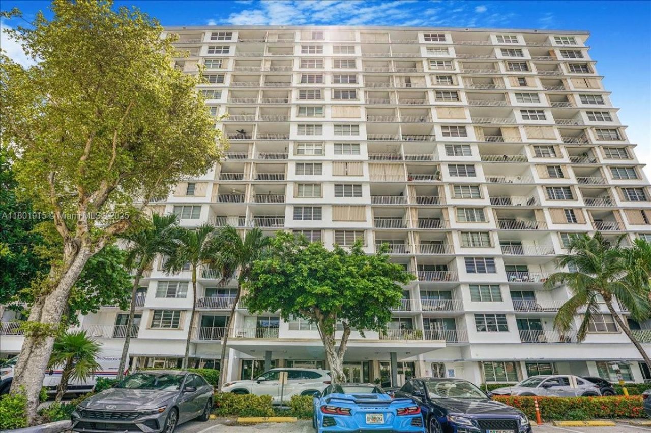 1865 79th St, Unit 12G, North Bay Village, FL 33141 Photo