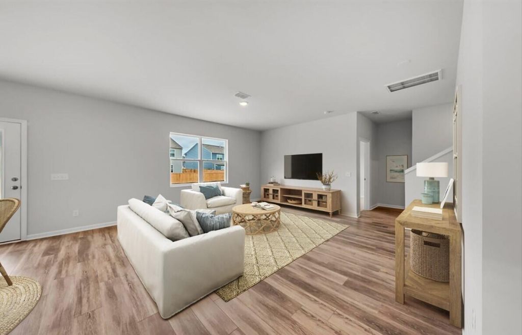 725 Meadowbrook Lane Photo 5