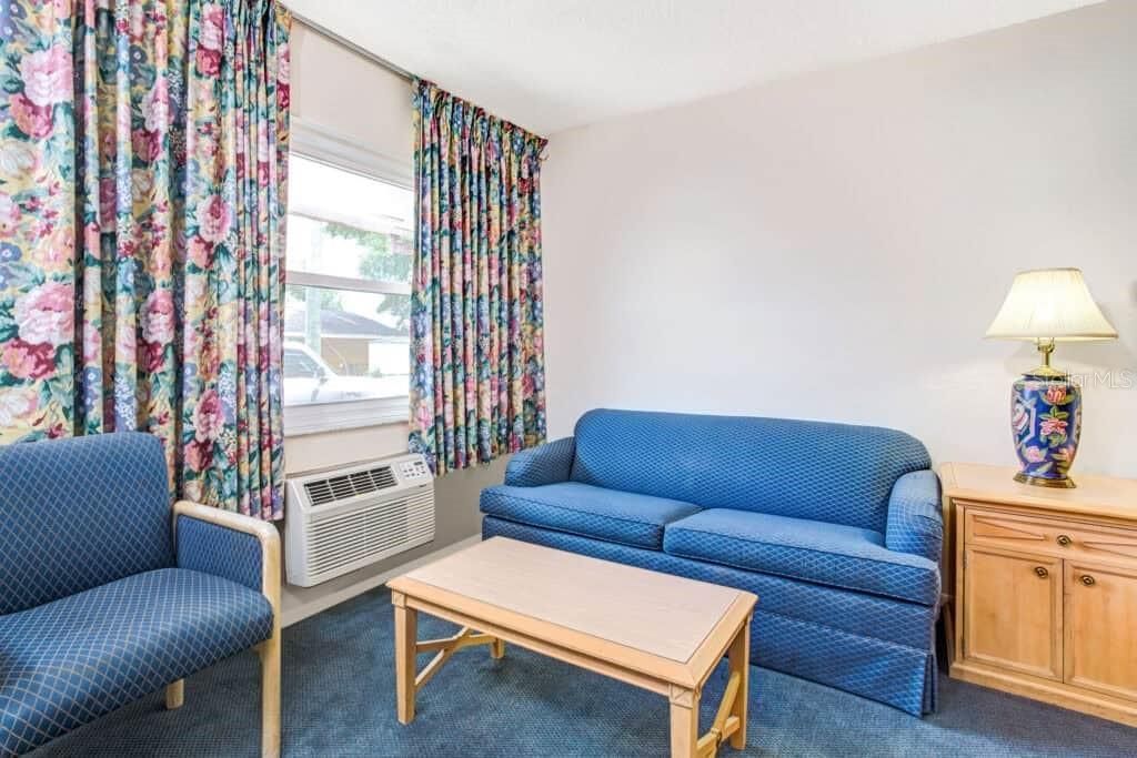 4651 W Irlo Bronson Memorial Highway, Kissimmee, FL 34746 Photo