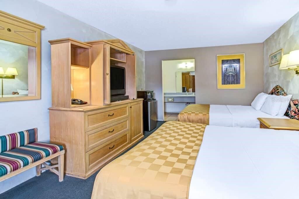 4651 W Irlo Bronson Memorial Highway, Kissimmee, FL 34746 Photo