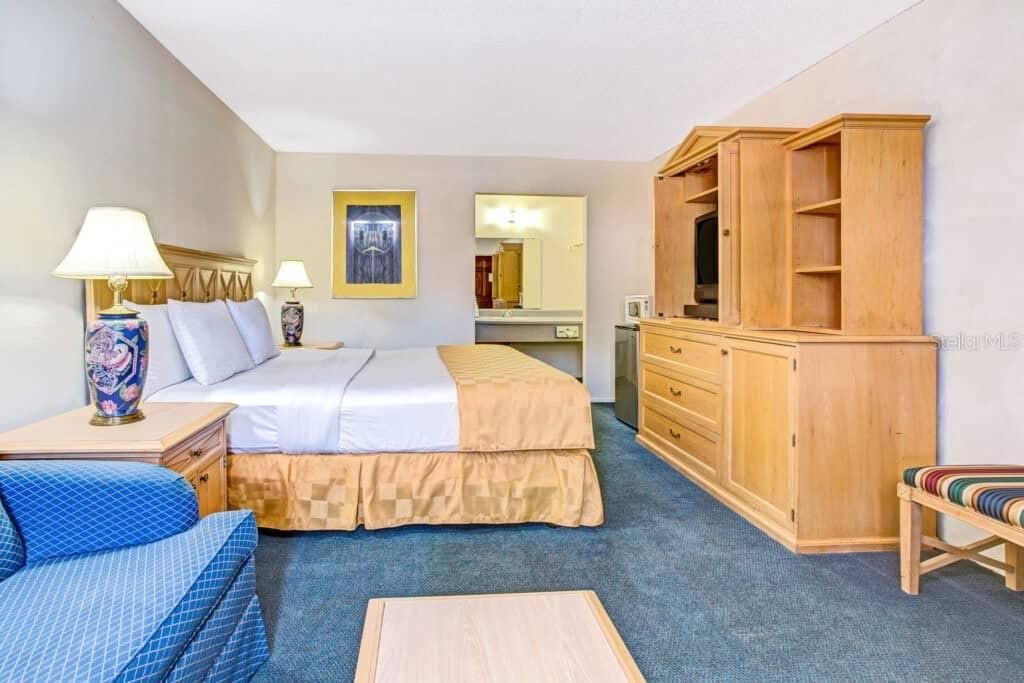 4651 W Irlo Bronson Memorial Highway, Kissimmee, FL 34746 Photo