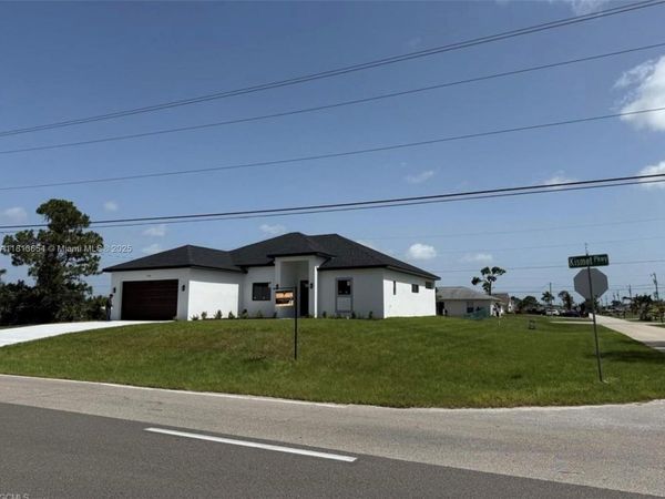 1728 Kismet Pkwy W, Cape Coral, FL 33993