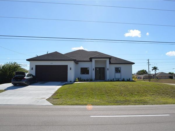1728 Kismet Pkwy W, Cape Coral, FL 33993
