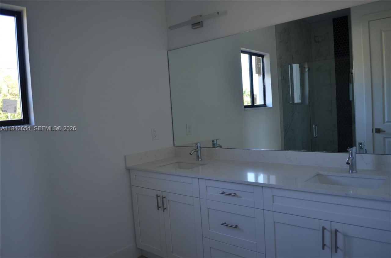 1728 Kismet Pkwy W, Cape Coral, FL 33993 Photo