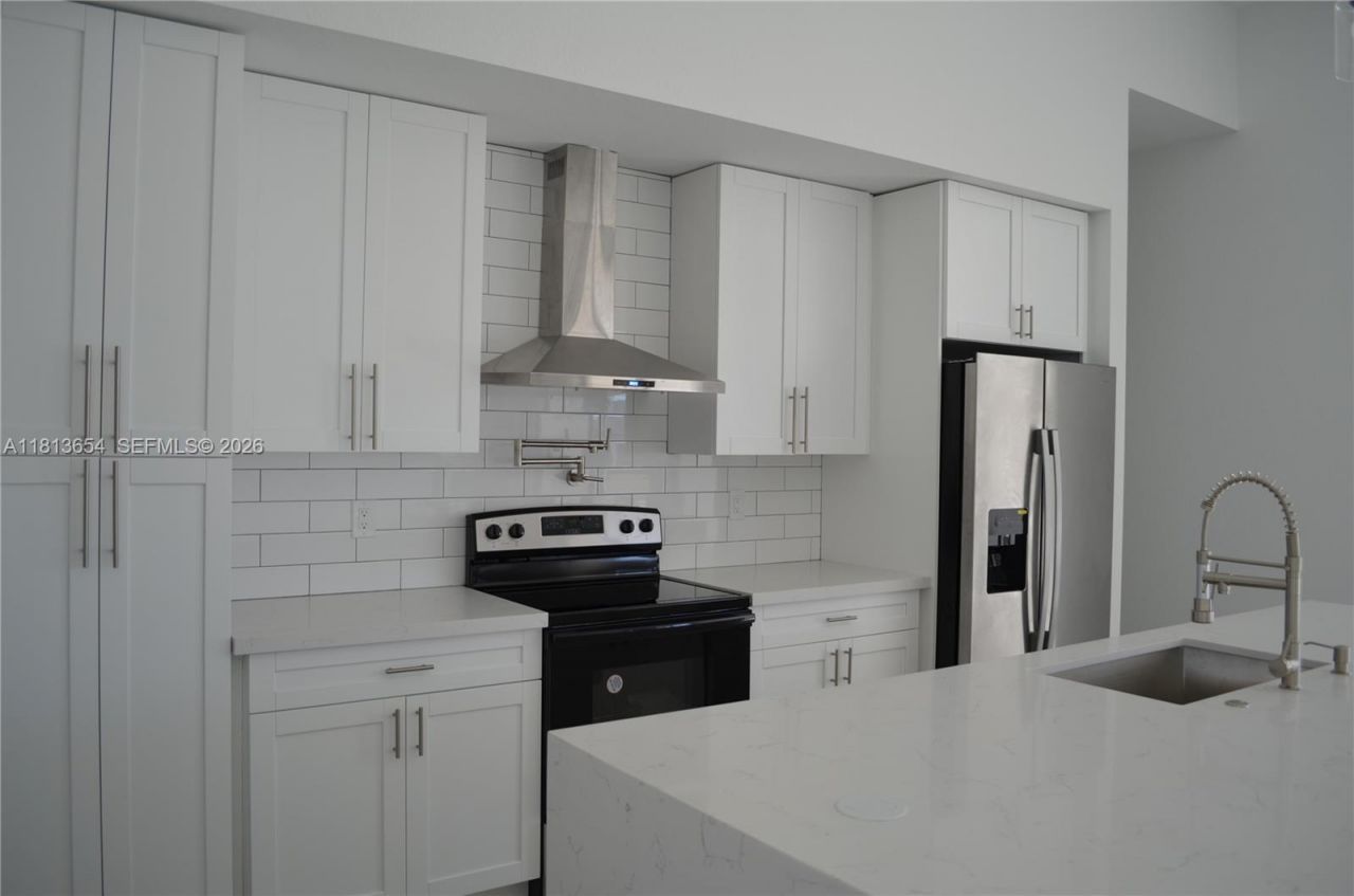 1728 Kismet Pkwy W, Cape Coral, FL 33993 Photo