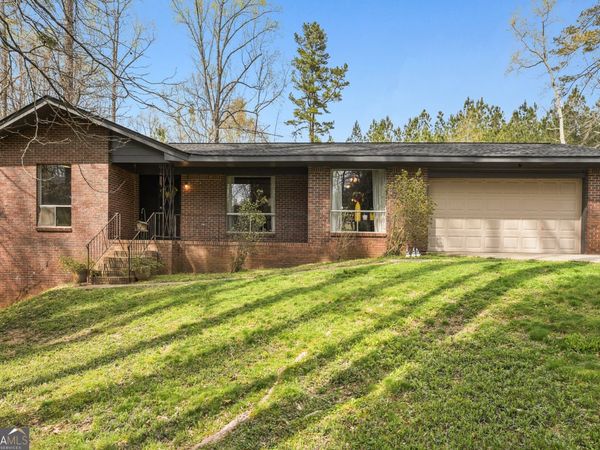 779 Pinehurst Drive, Fairburn, GA 30213