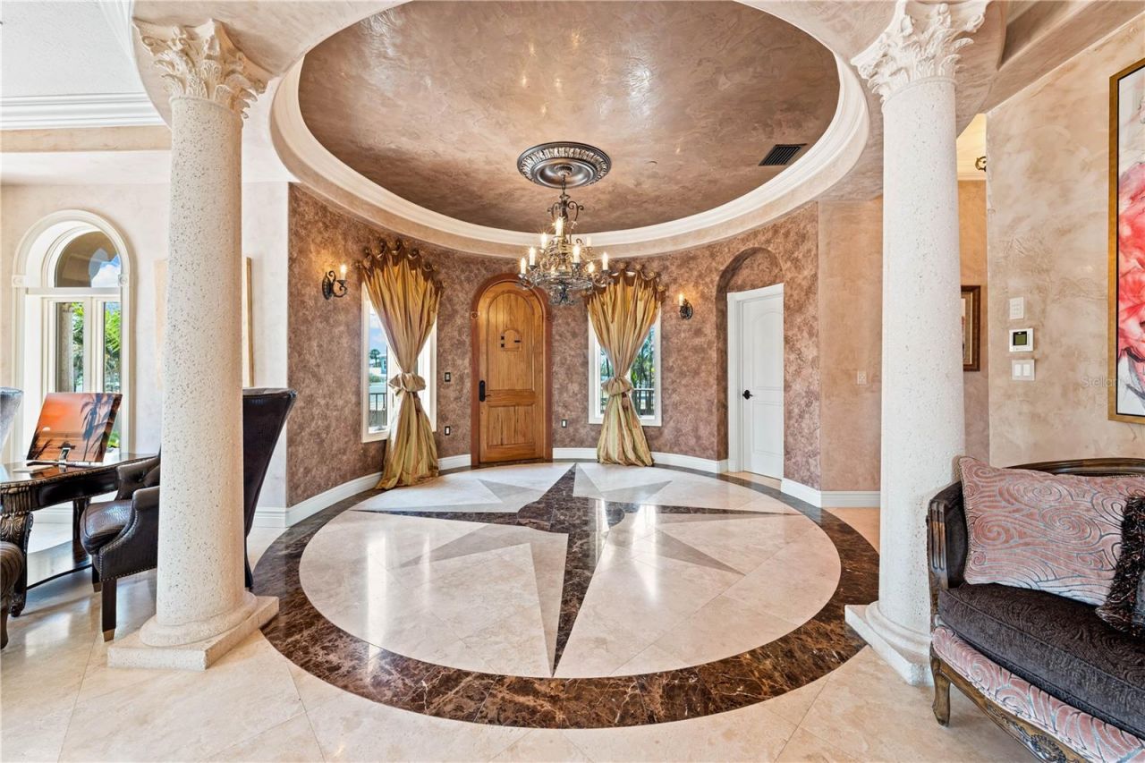 290 N Washington Drive, Sarasota, FL 34236 Photo