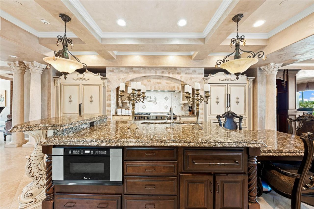 290 N Washington Drive, Sarasota, FL 34236 Photo