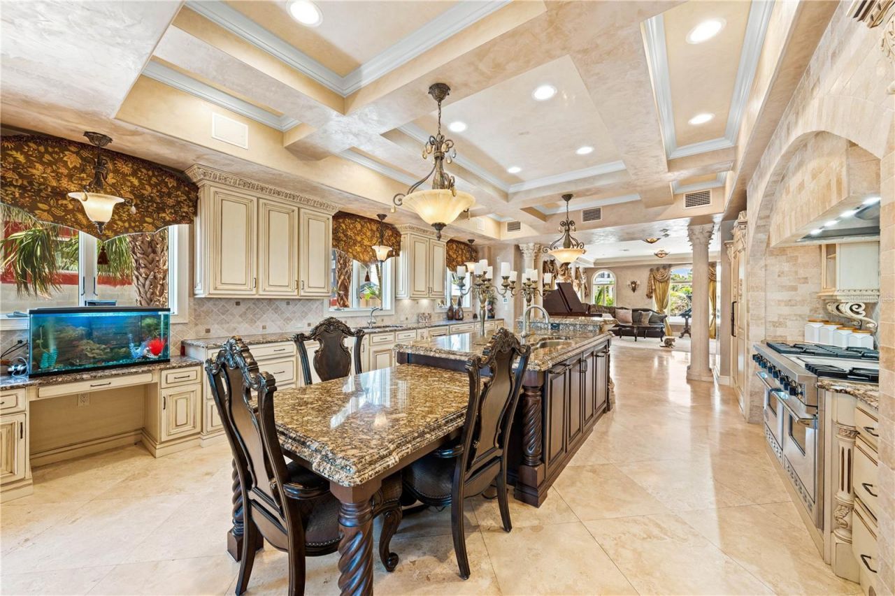 290 N Washington Drive, Sarasota, FL 34236 Photo