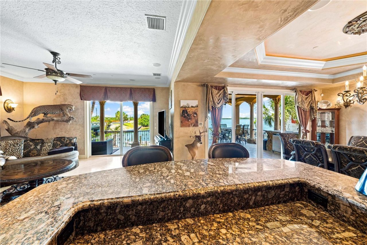 290 N Washington Drive, Sarasota, FL 34236 Photo