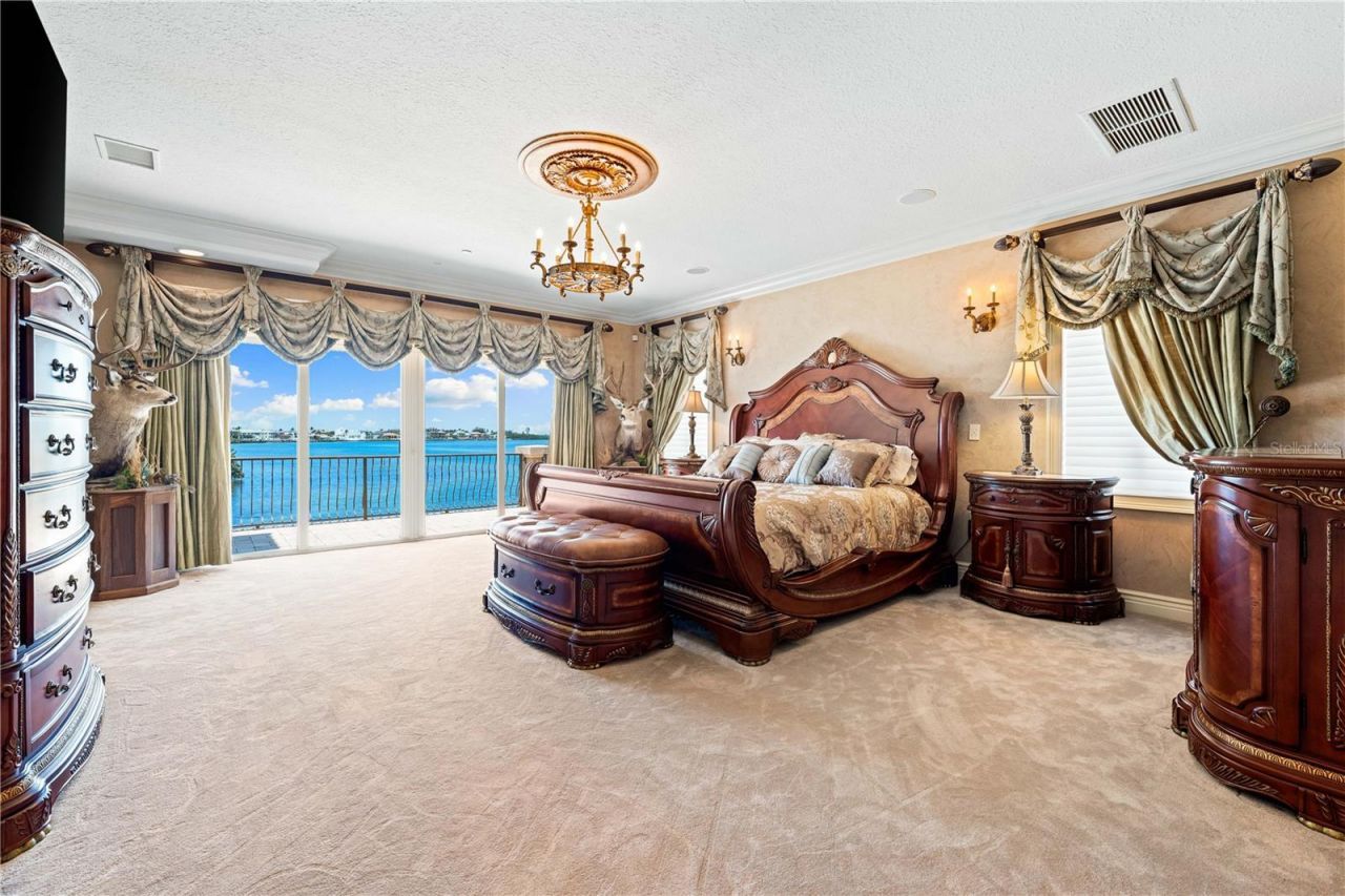 290 N Washington Drive, Sarasota, FL 34236 Photo