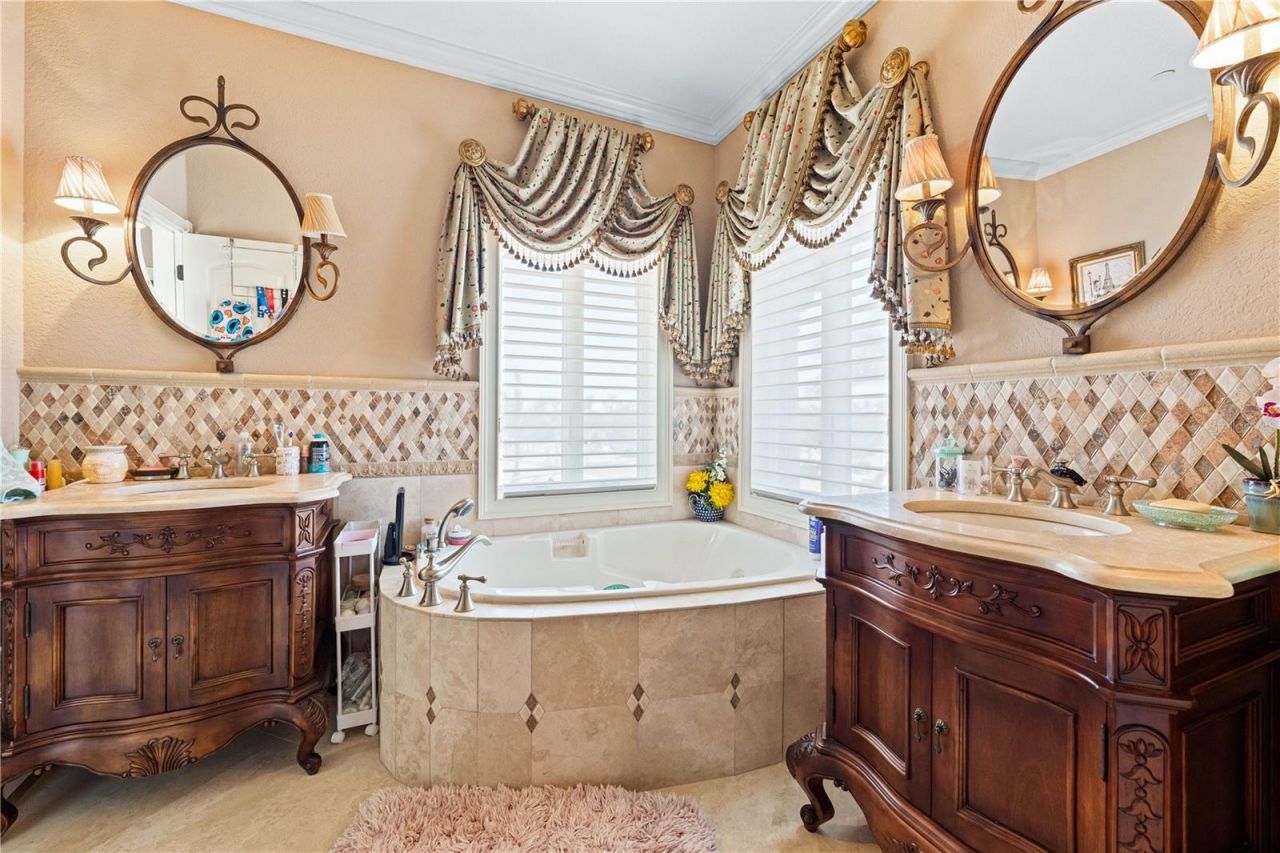 290 N Washington Drive, Sarasota, FL 34236 Photo