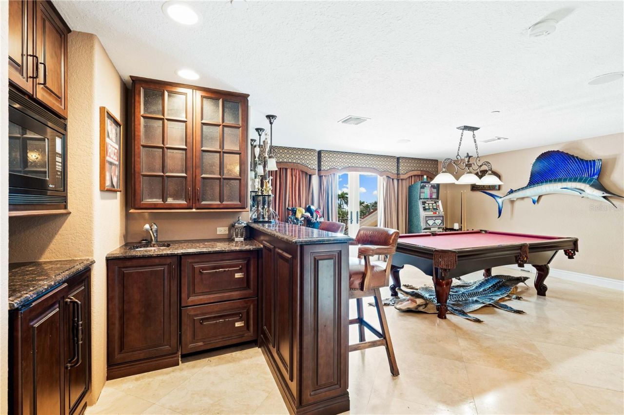 290 N Washington Drive, Sarasota, FL 34236 Photo