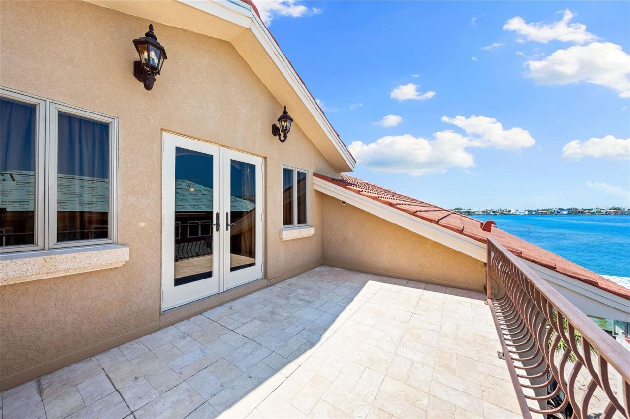 290 N Washington Drive, Sarasota, FL 34236 Photo