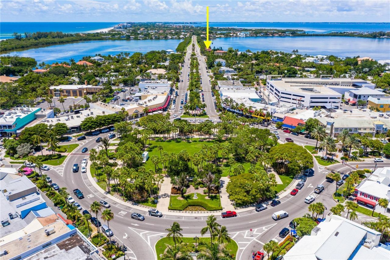 290 N Washington Drive, Sarasota, FL 34236 Photo