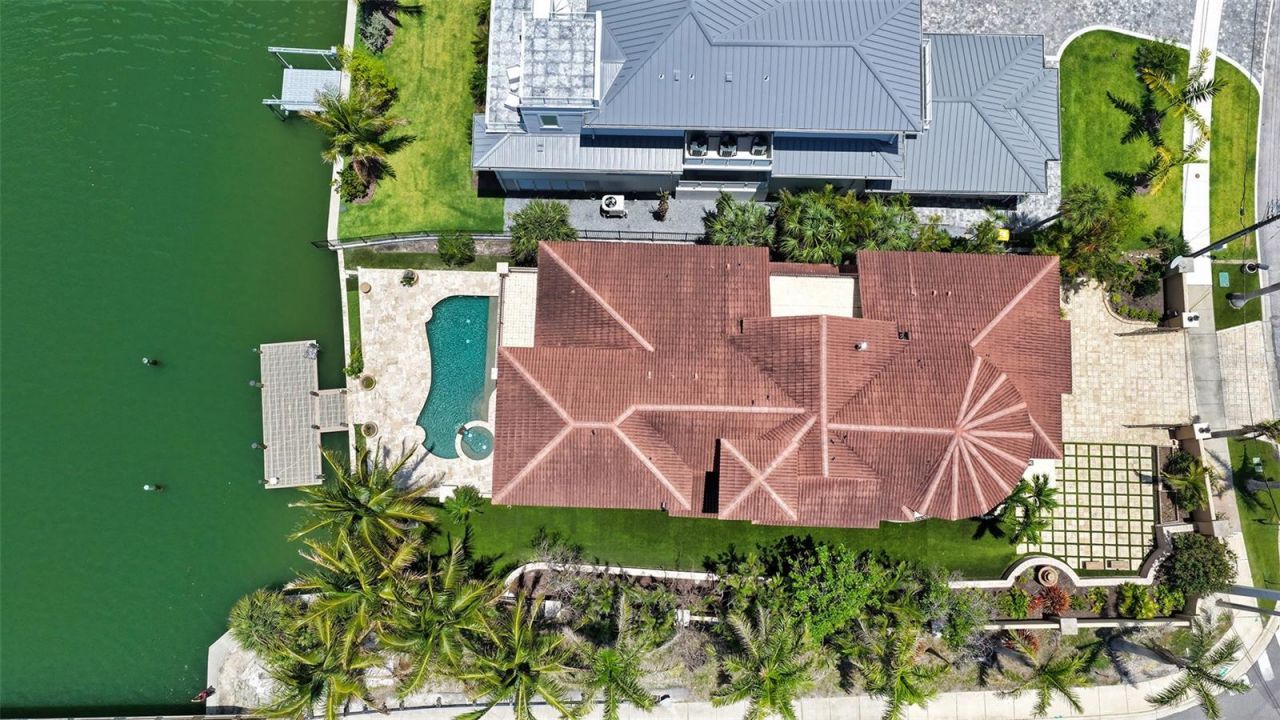 290 N Washington Drive, Sarasota, FL 34236 Photo