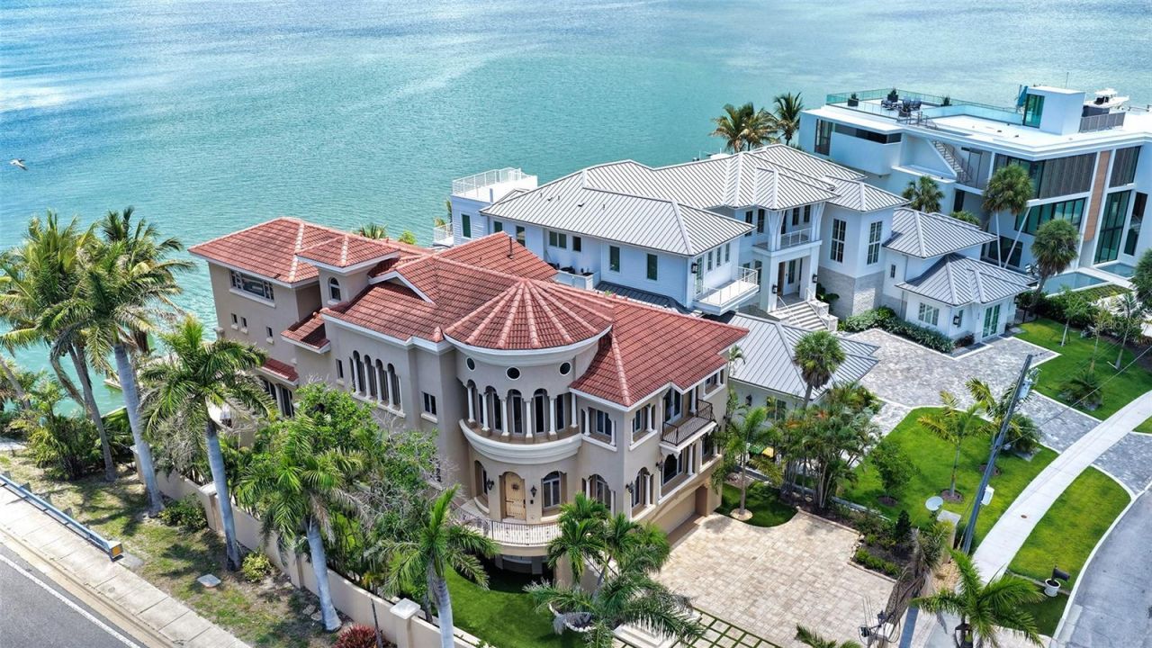 290 N Washington Drive, Sarasota, FL 34236 Photo