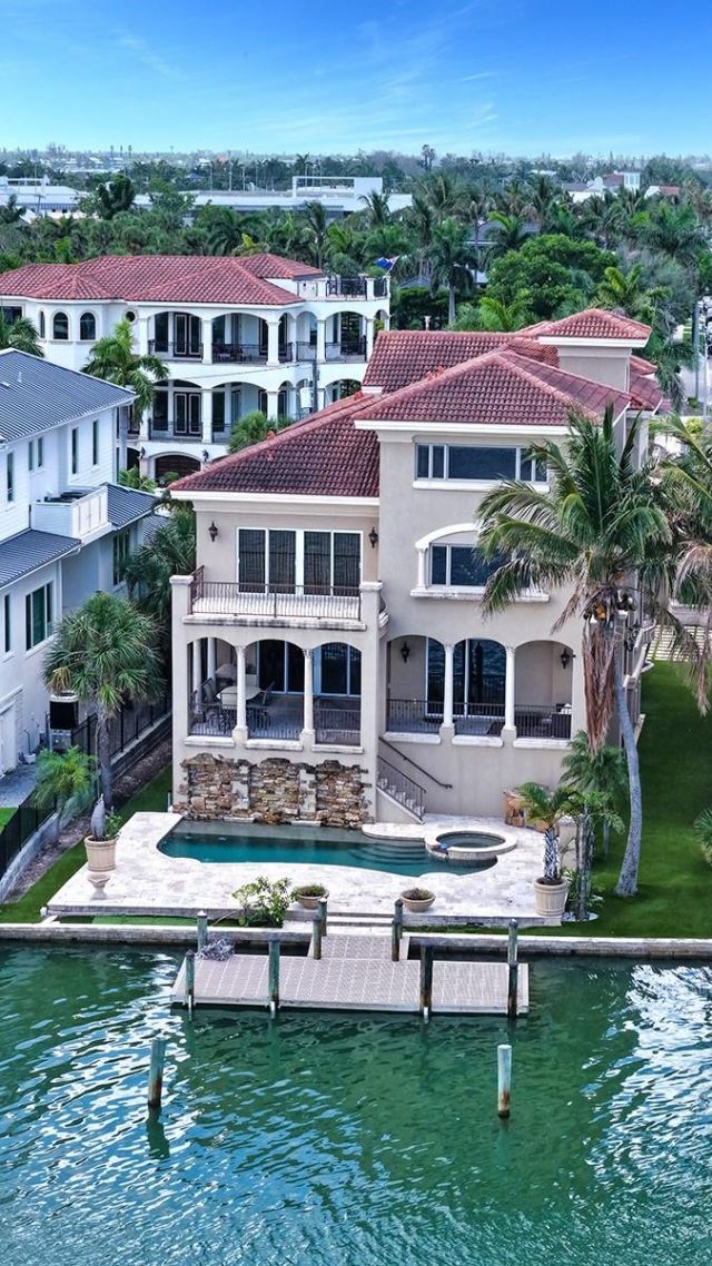 290 N Washington Drive, Sarasota, FL 34236 Photo