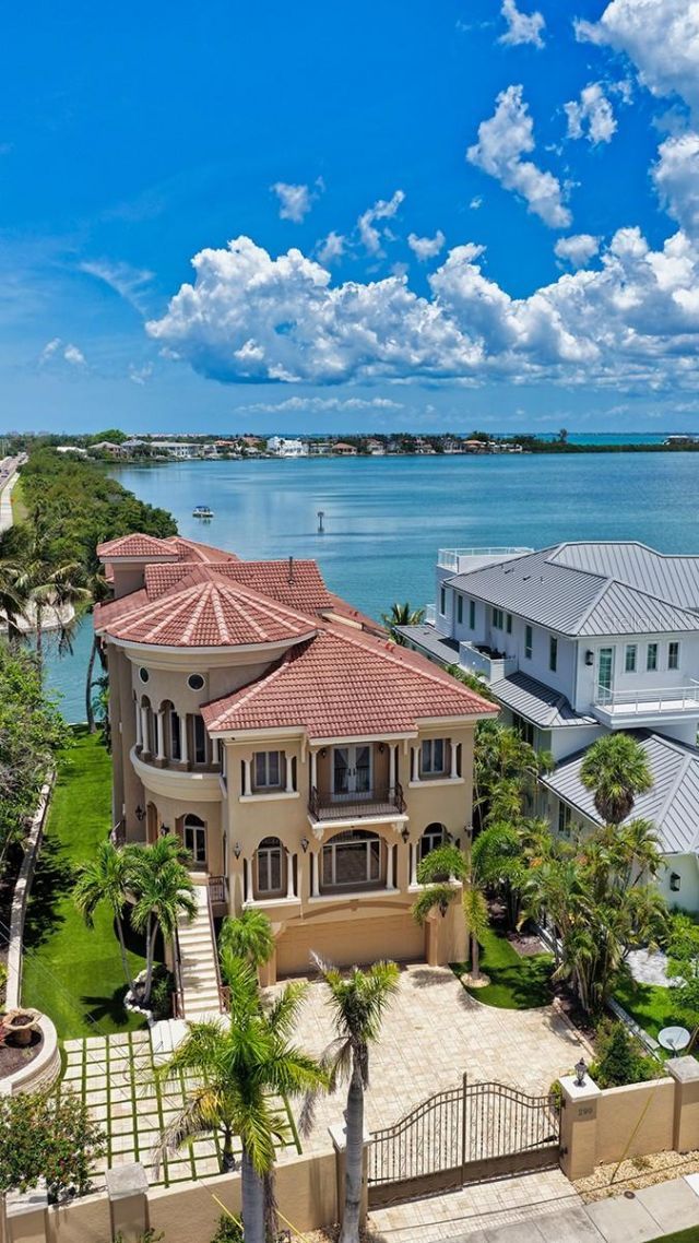 290 N Washington Drive, Sarasota, FL 34236 Photo