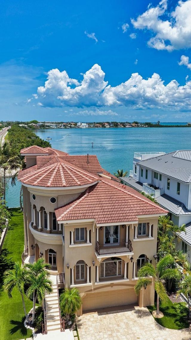 290 N Washington Drive, Sarasota, FL 34236 Photo