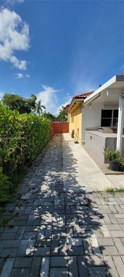 2501 NE 41st Ter, Homestead, FL 33033 Photo