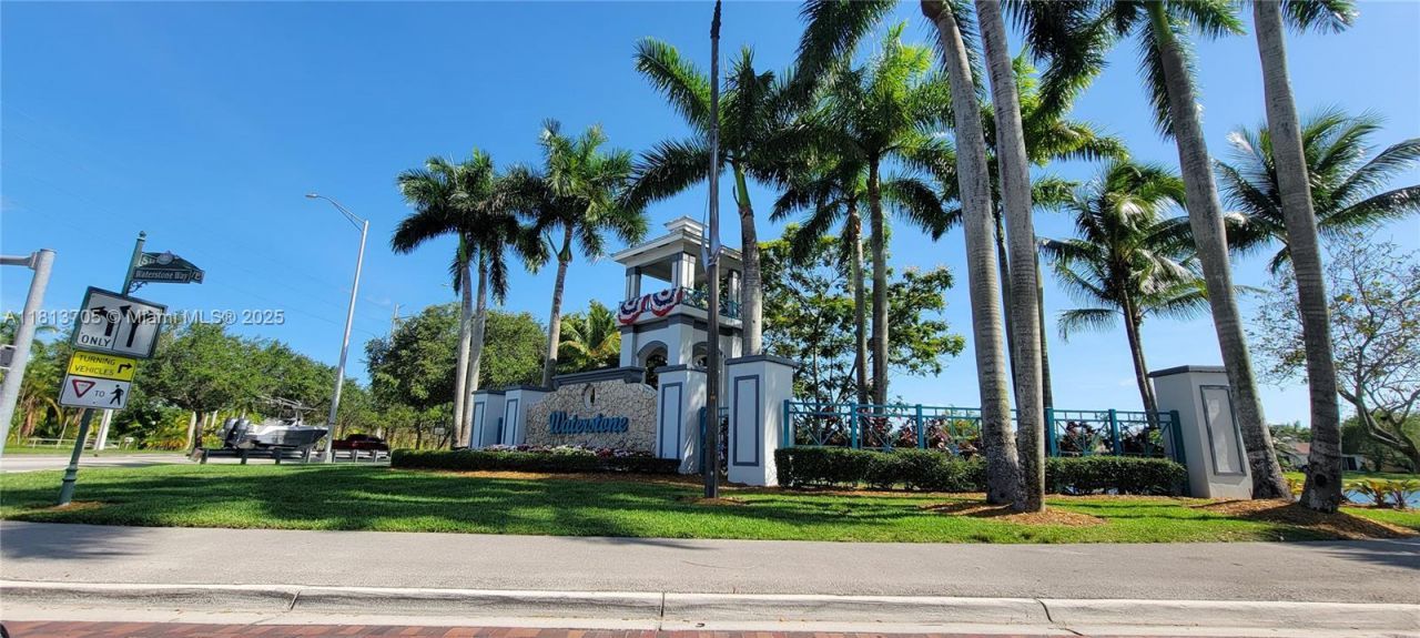 2501 NE 41st Ter, Homestead, FL 33033 Photo