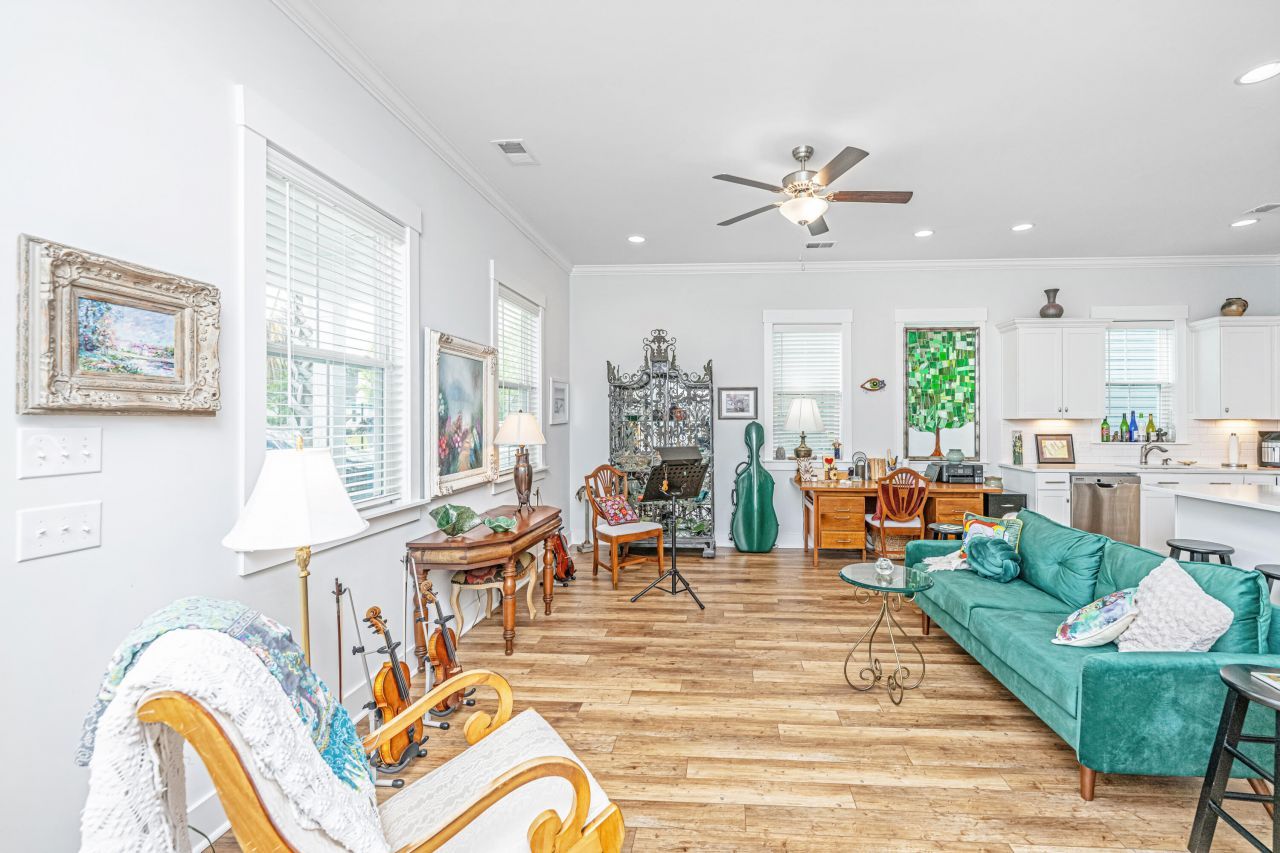 1515 Pogonia Street Photo 6