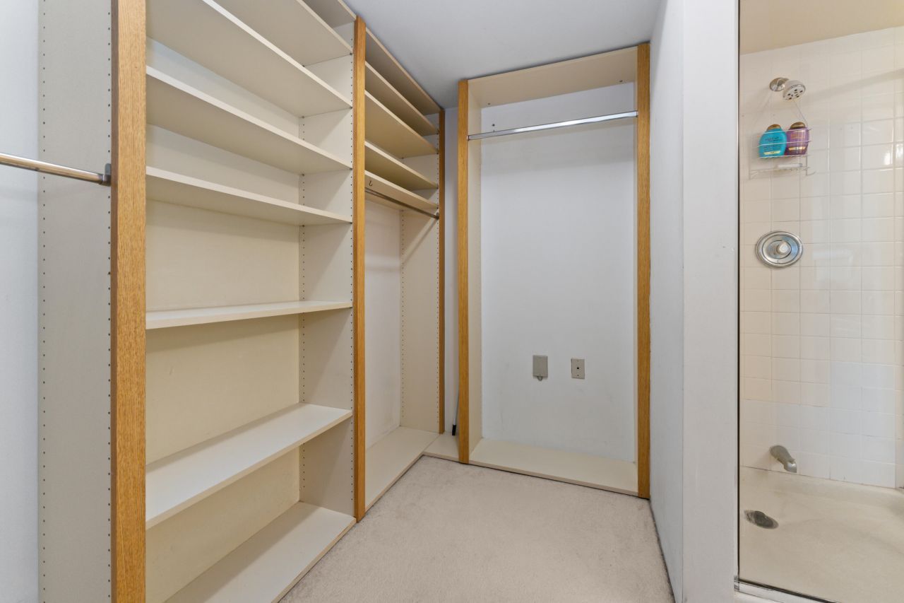 2621 Village Boulevard, Unit 203, West Palm Beach, FL 33409 Photo