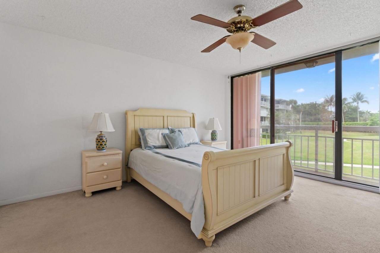 2621 Village Boulevard, Unit 203, West Palm Beach, FL 33409 Photo